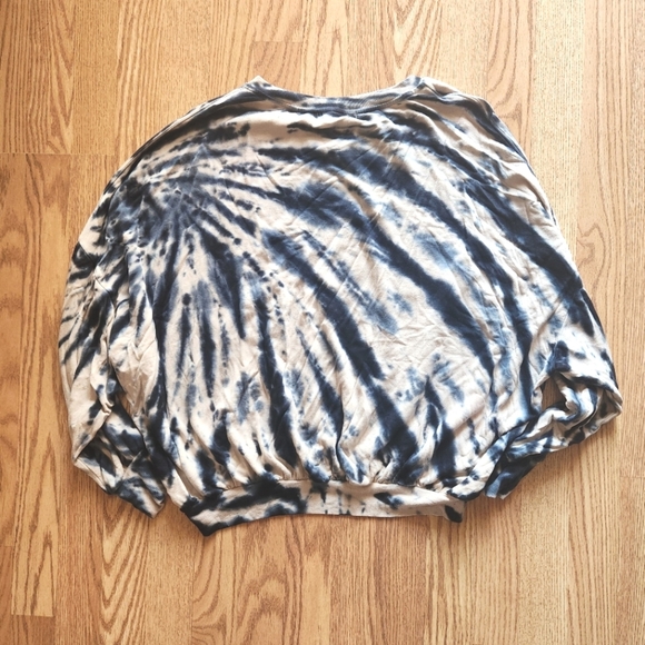 EUC Young Fabulous & Broke Tie-Dye Sweatshirt, Size M - Picture 5 of 7